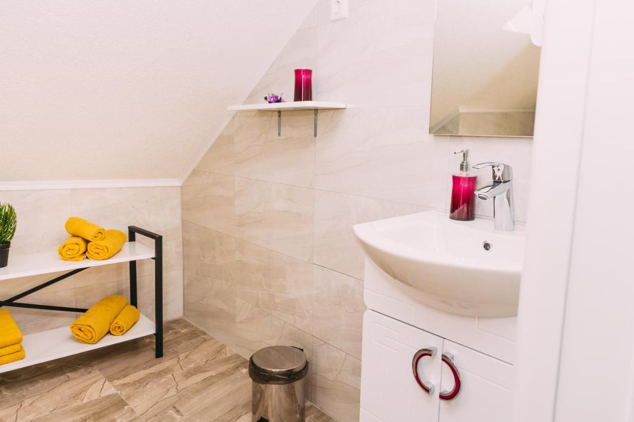 Apartmani Markesic Ramsko Jezero Prozor 외부 사진