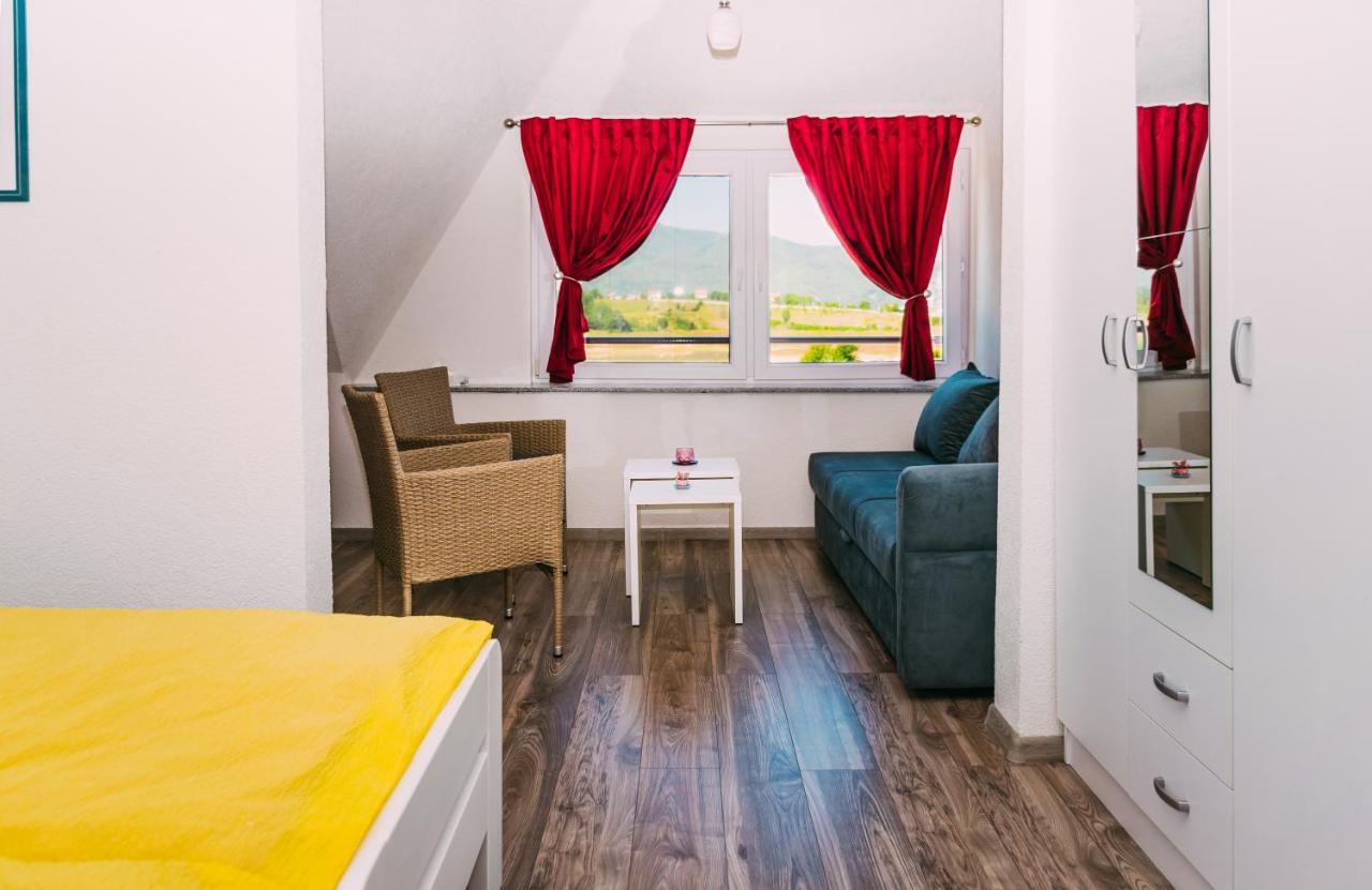 Apartmani Markesic Ramsko Jezero Prozor 외부 사진