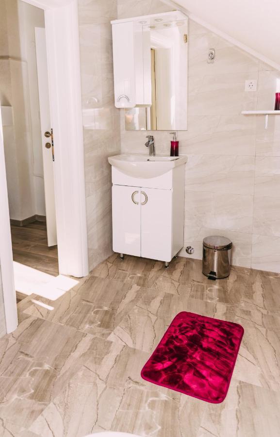 Apartmani Markesic Ramsko Jezero Prozor 외부 사진